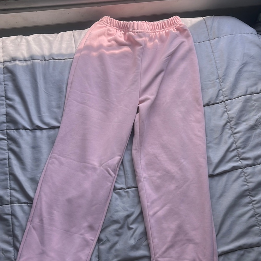 Pink Sweats💕